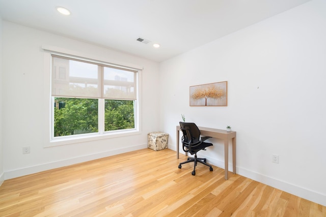 384 7th St Unit 5, Jersey City, NJ 07302 - home office with wood finished floors and recessed lighting