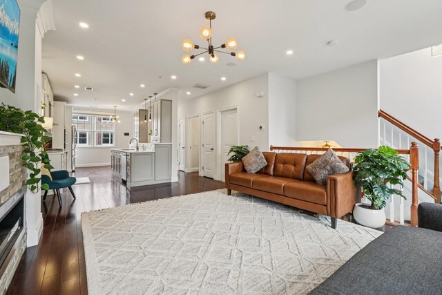 313 Midland Ct, West New York, NJ 07093