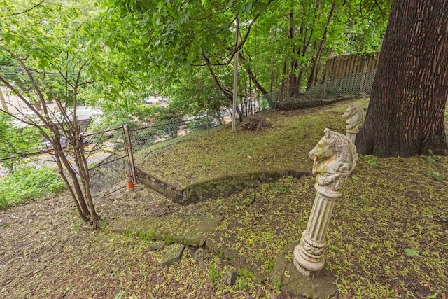 1208 River Rd, Edgewater, NJ 07020 - view of yard with fence