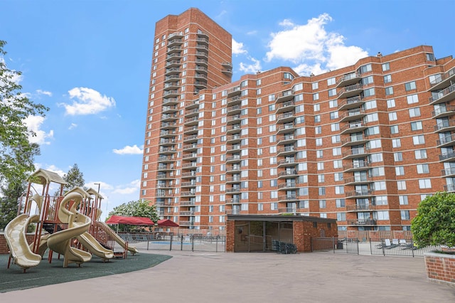 Harmon Cove Tower 426, Secaucus, NJ 07094 - view of apartment building / complex