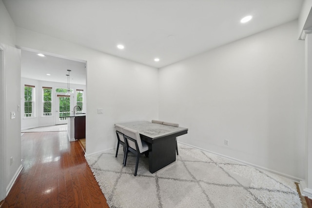 28 Creekside Ct Unit 28, Secaucus, NJ 07094 - dining area with wood finished floors, recessed lighting, and baseboards