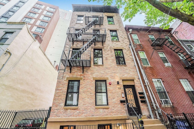 166 Steuben St Unit 1A, Jersey City, NJ 07302 - view of apartment building / complex with a fenced front yard
