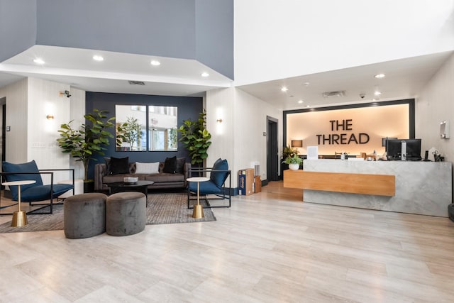 3312 Hudson Ave Unit 3L, Union City, NJ 07087 - welcome area featuring a towering ceiling and recessed lighting