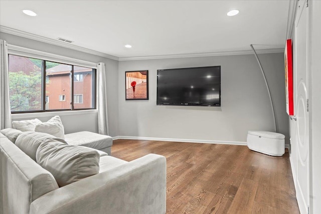498 Teal Plz, Secaucus, NJ 07094 - living room with ornamental molding, baseboards, wood finished floors, and recessed lighting