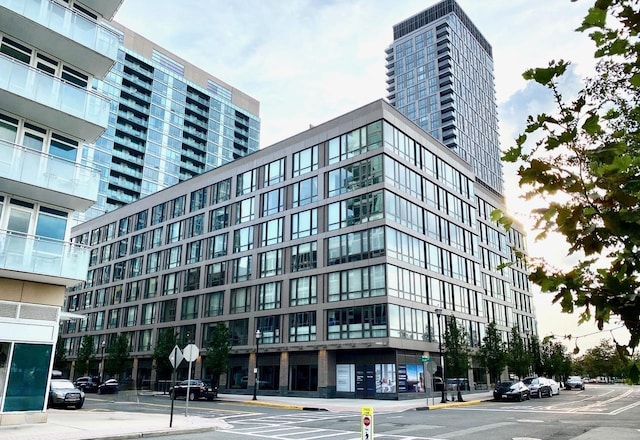 2 Shore Ln Unit 604, Jersey City, NJ 07310 - photo 32