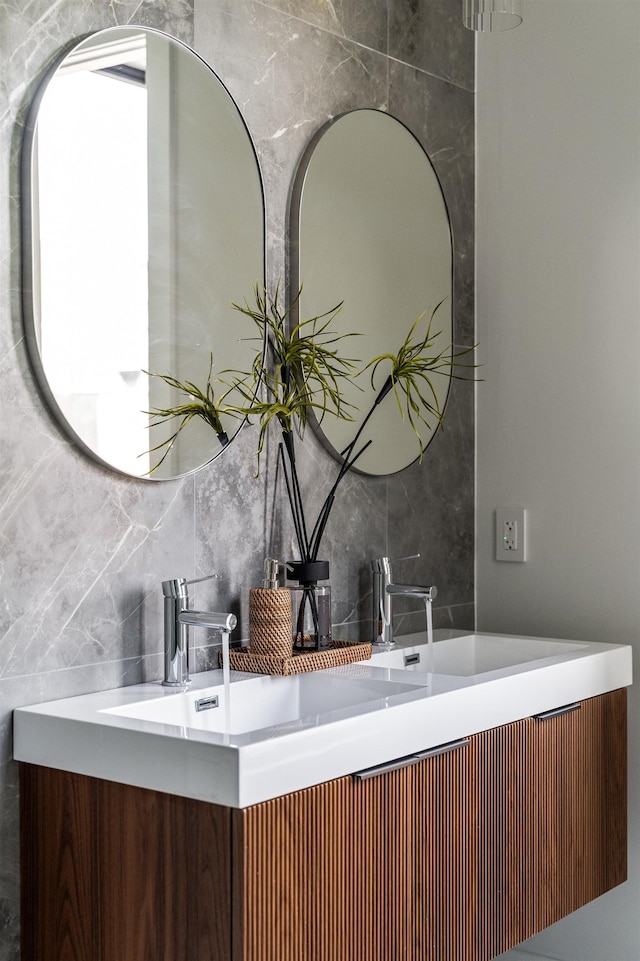 bar featuring tile walls and decorative backsplash