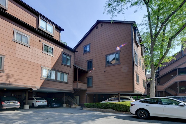 98 Sandpiper Ky, Secaucus, NJ 07094 - view of property with covered parking
