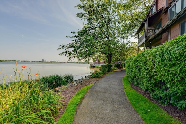 98 Sandpiper Ky, Secaucus, NJ 07094 - view of home's community featuring a water view
