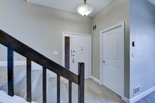 98 Sandpiper Ky, Secaucus, NJ 07094 - foyer featuring baseboards