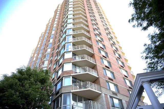 20 2nd St Unit 2111, Jersey City, NJ 07034 - view of apartment building / complex