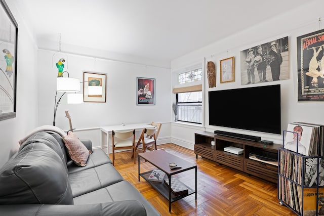 living area with baseboards