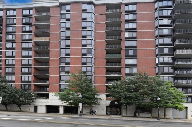 700 Grove St Unit 3Q, Jersey City, NJ 07310 - photo 1