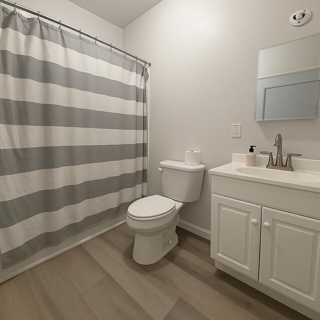 512 Monastery Pl, Union City, NJ 07087 - full bathroom featuring vanity, wood finished floors, and curtained shower