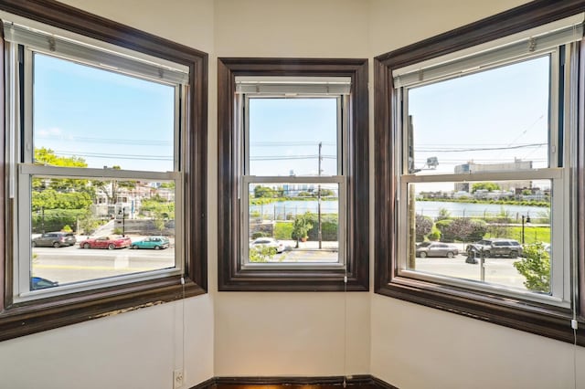 2105 Palisade Ave, Union City, NJ 07087 - detailed view of baseboards