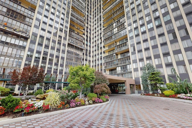300 Winston Dr Unit C2617, Cliffside Park, NJ 07010 - photo 1