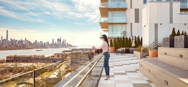 320 Adolphus Ave Unit 321-A, Cliffside Park, NJ 07010 - water view featuring skyline