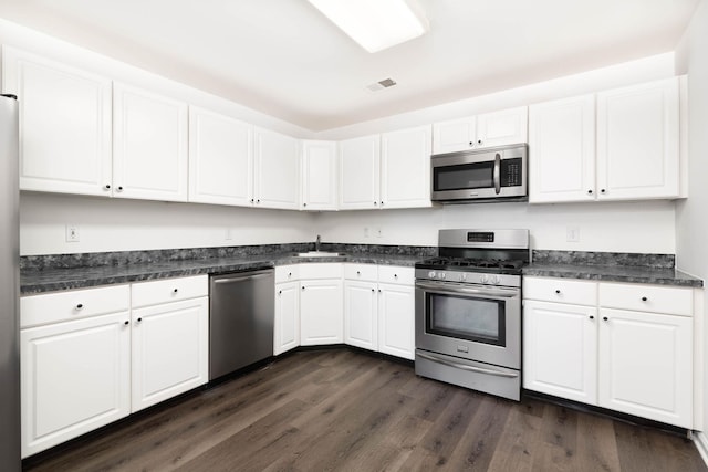3 Persimmon Ct, Jersey City, NJ 07305 - photo 6