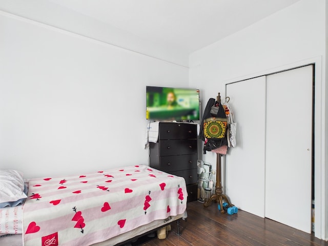 61 65th St Unit 10, West New York, NJ 07093 - bedroom with wood finished floors and a closet