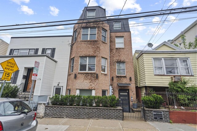 172 S St Unit 2A, Jersey City, NJ 07307