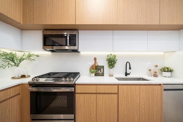 649 38th St Unit Ph08, Union City, NJ 07087