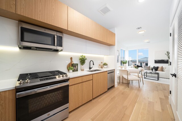 649 38th St Unit Ph08, Union City, NJ 07087