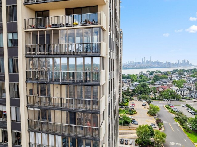 300 Winston Dr # 1822, Cliffside Park, NJ 07010 - view of building exterior featuring a view of skyline