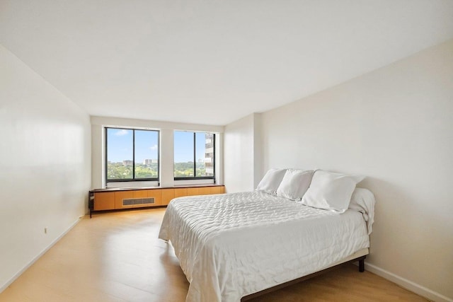 300 Winston Dr # 1822, Cliffside Park, NJ 07010 - bedroom featuring baseboards