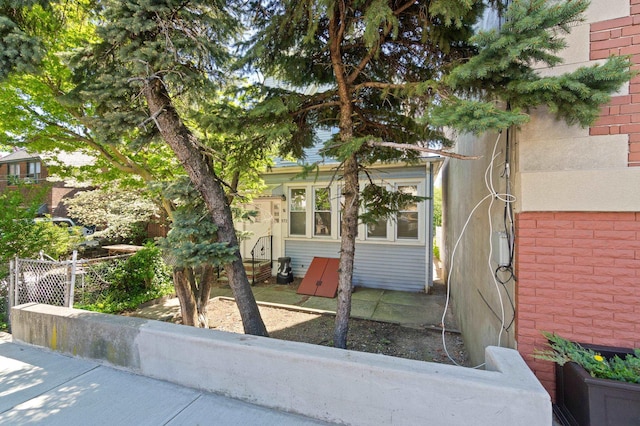 572 Gregory Ave, Weehawken, NJ 07086 - view of front of property