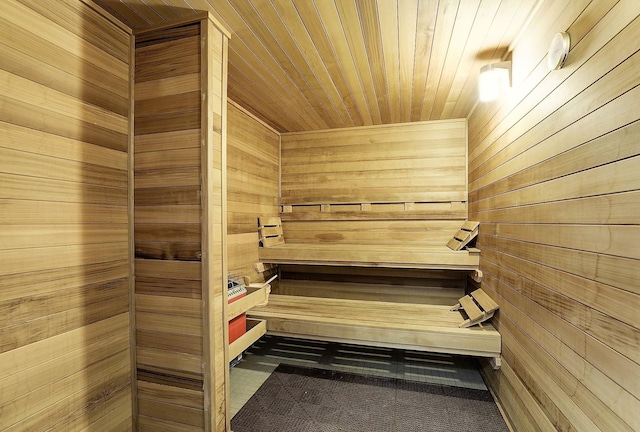 view of sauna / steam room