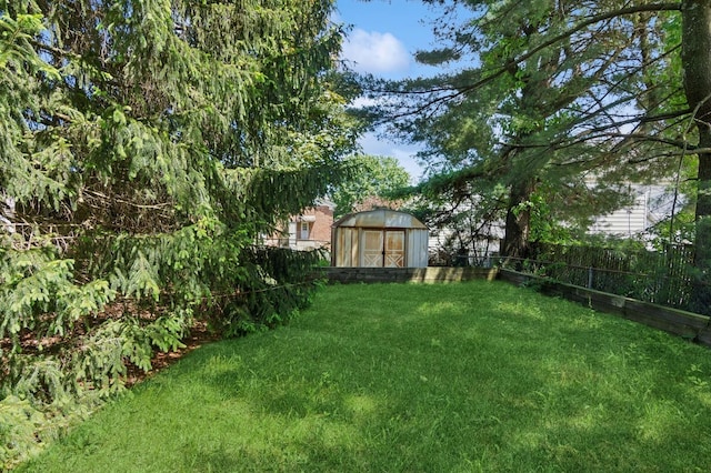 16 Hazel Ave, Livingston, NJ 07039 - view of yard