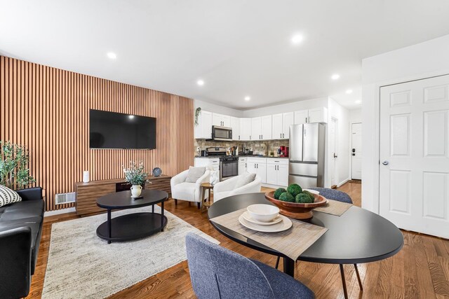 258 Princeton Ave, Jersey City, NJ 07305 - photo 5