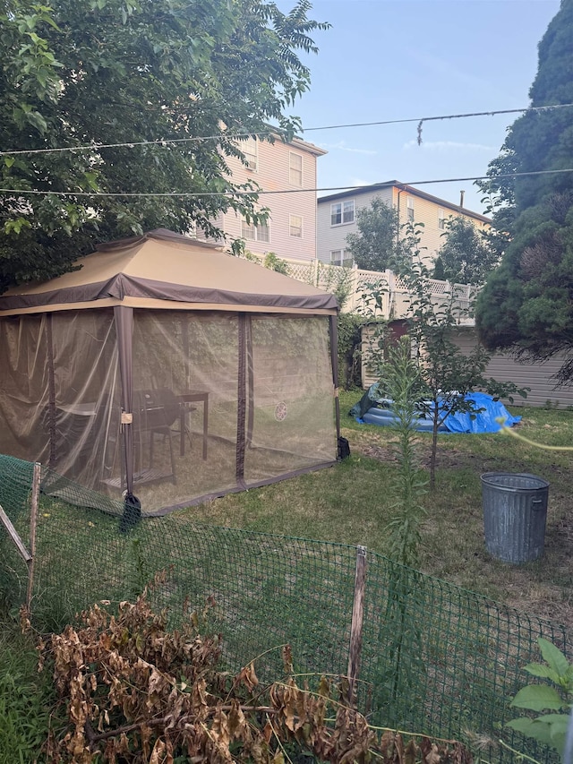 4312 Cottage St, North Bergen, NJ 07047 - view of yard