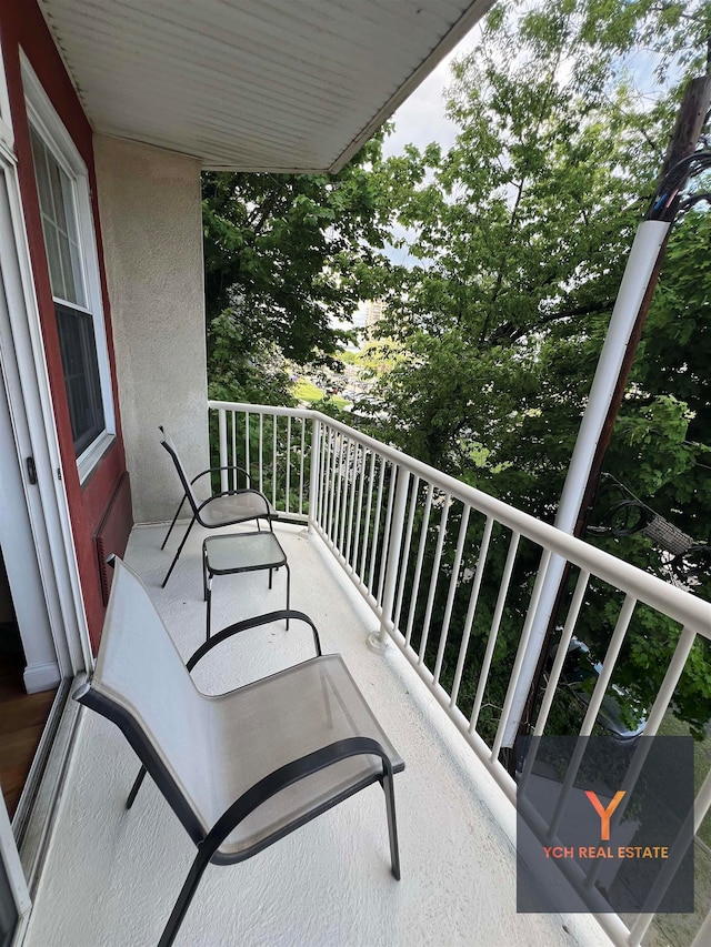 1100 River Rd, Edgewater, NJ 07020 - view of balcony