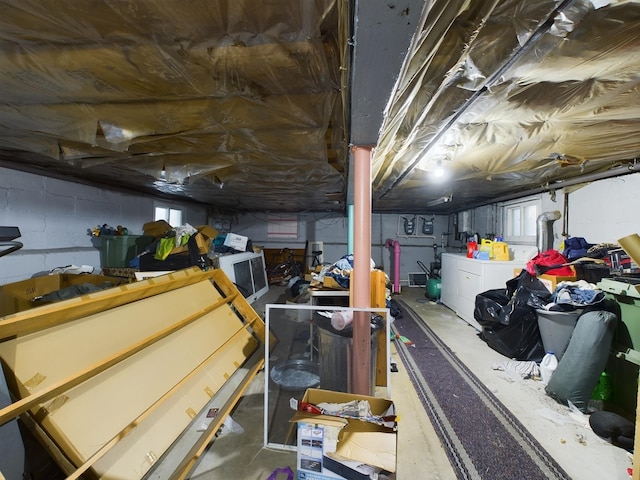 basement featuring washer / clothes dryer