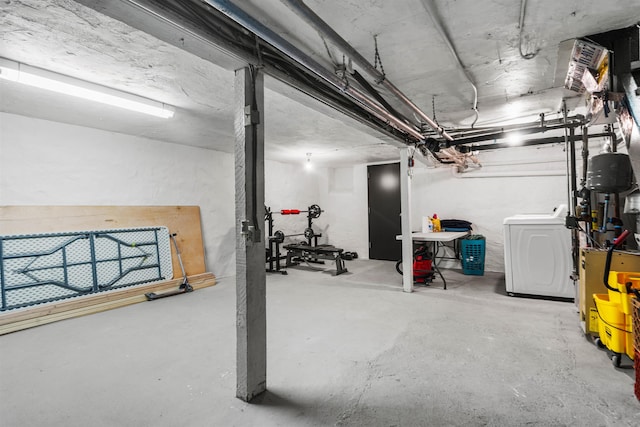 basement with washer / clothes dryer