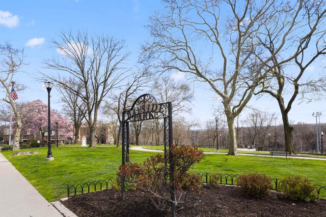 312 Garfield Ave Unit 2, Jersey City, NJ 07305 - view of community with a yard