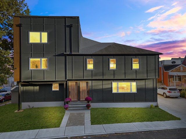 312 Garfield Ave Unit 2, Jersey City, NJ 07305 - modern home with board and batten siding and a front yard