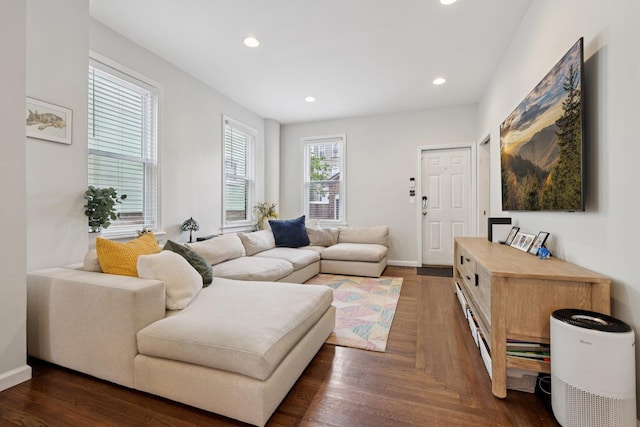 7619 5th Ave, North Bergen, NJ 07047 - living room featuring recessed lighting and baseboards