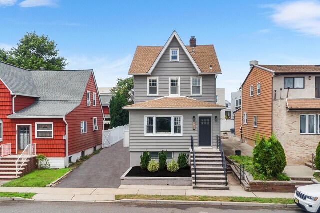 725 4th St, Secaucus, NJ 07094 - photo 4