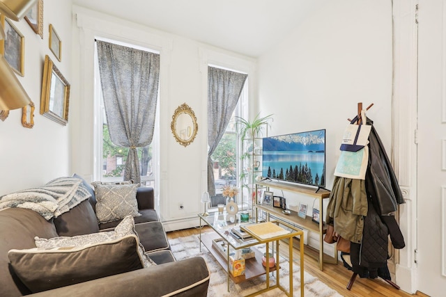300 Barrow St, Jersey City, NJ 07302 - living area with light wood-style floors