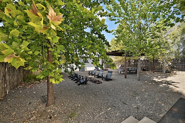 view of yard featuring a patio area