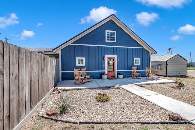 view of front of house featuring a patio area