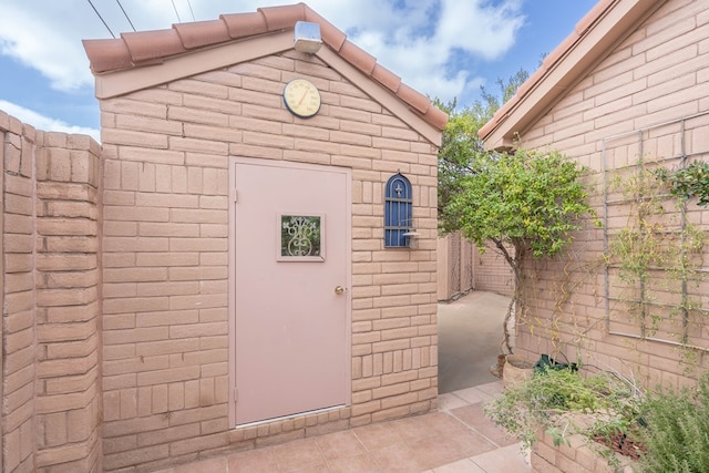 view of outbuilding