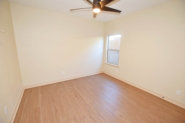 unfurnished room with light hardwood / wood-style floors and ceiling fan