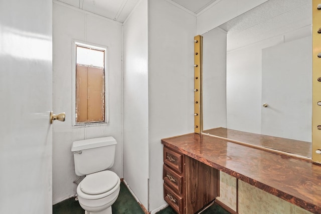 bathroom featuring toilet