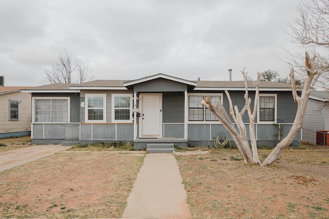 view of front of property