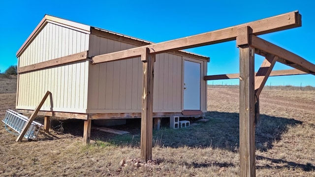 view of outdoor structure