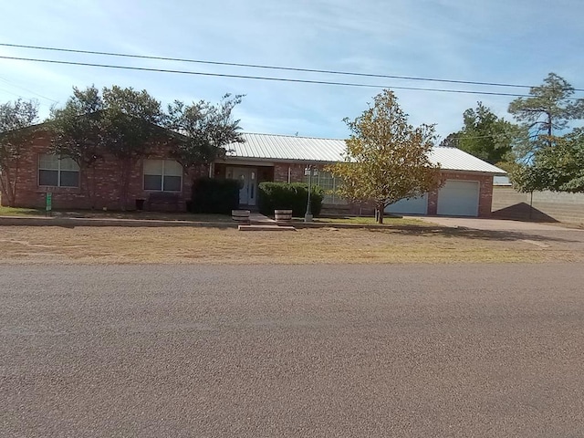 402 W Court Ave, Fort Davis, TX 79734 - photo 50