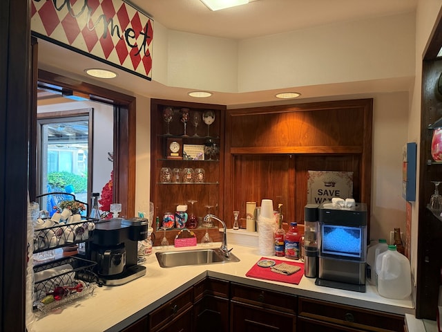 2500 Bainbridge Dr, Odessa, TX 79762 - view of indoor wet bar