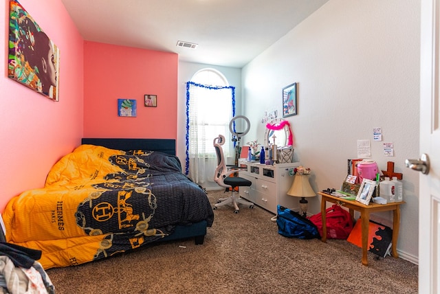 view of carpeted bedroom